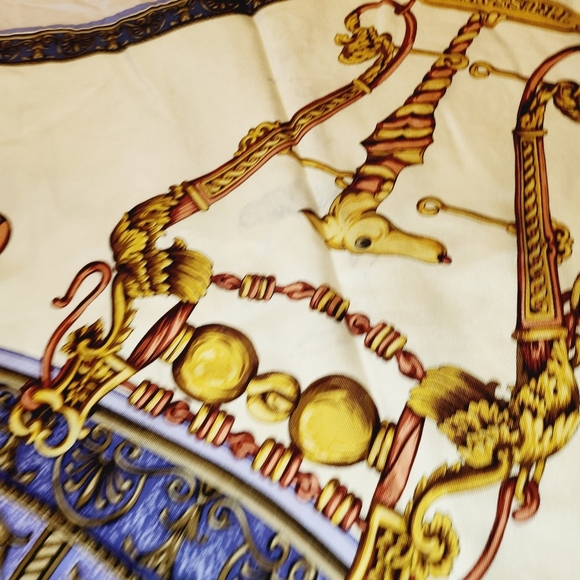 Trussardi Silk Authentic - Picture 11 of 12